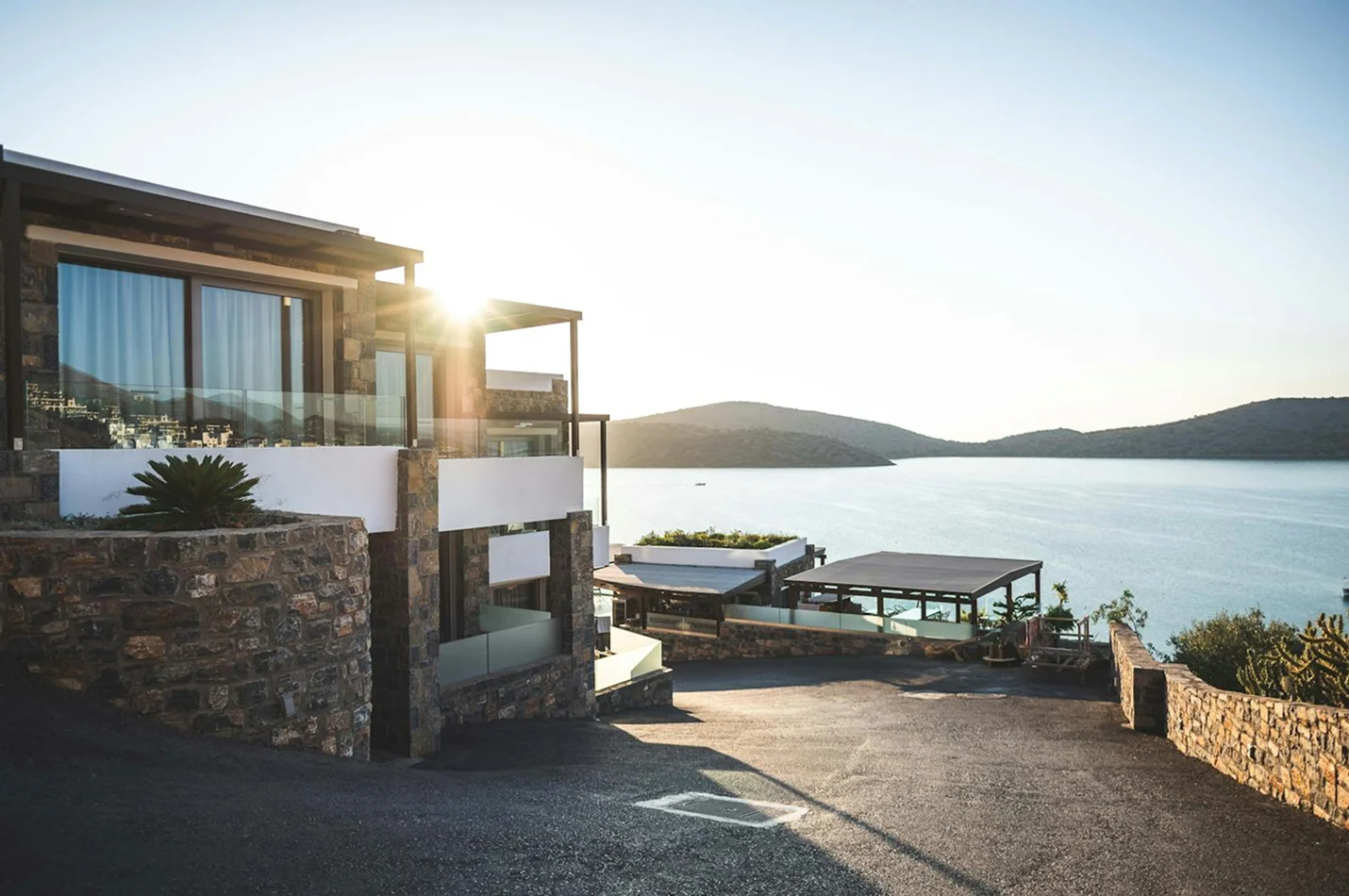 Riverside Residence